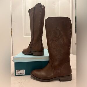 Sophie17 Riding Boots. NWT/NWB